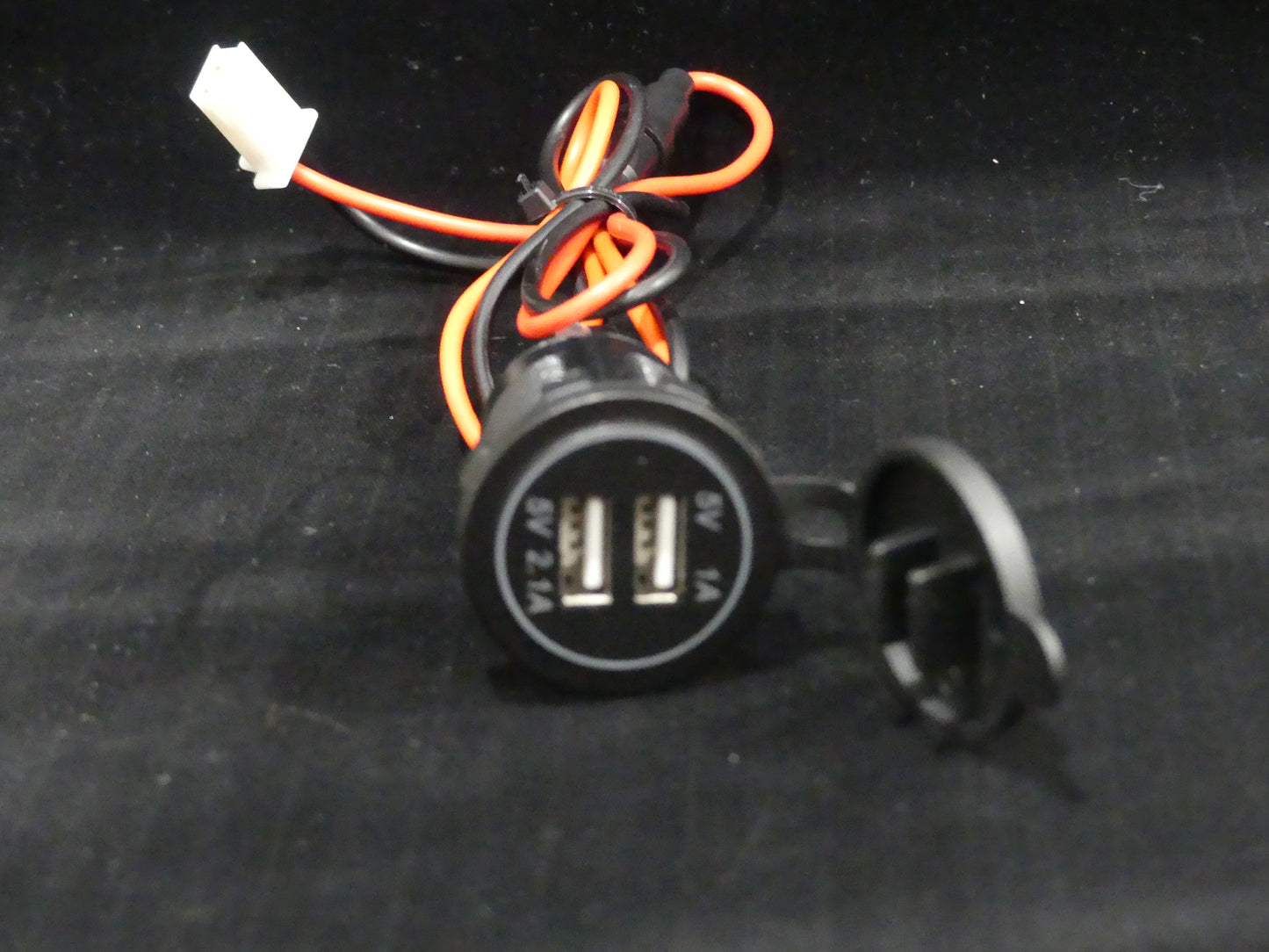Dual USB charger (12v accessory)
